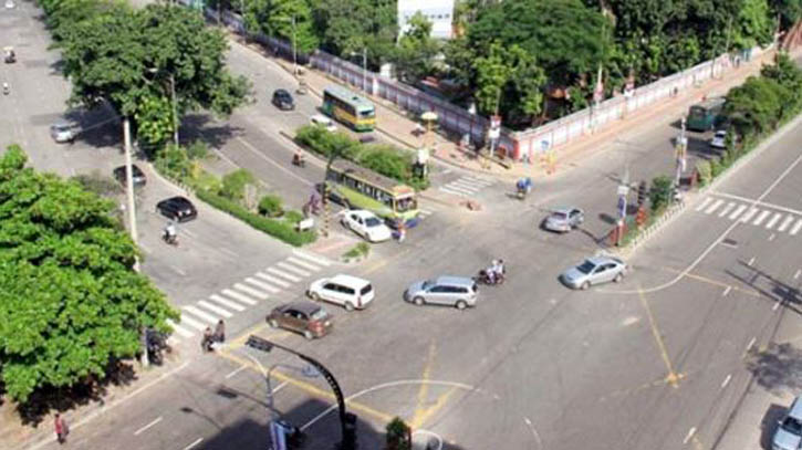 ঢাকা এখন ফাঁকা