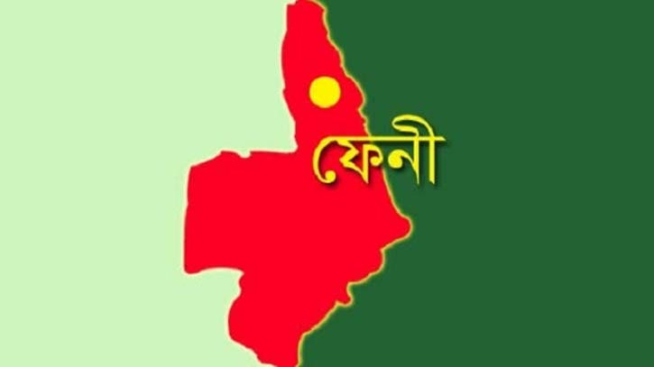 ফেনীতে কাভার্ড ভ্যান-পিকআপ সংঘর্ষে নিহত ৫