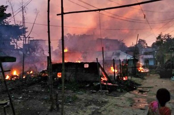 ভারতের পশ্চিমবঙ্গে আতসবাজি কারখানায় ভয়াবহ বিস্ফোরণ