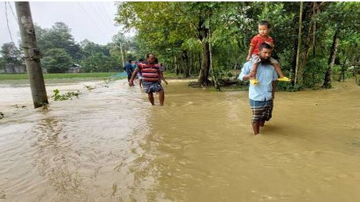 তিন জেলার বন্যায় ক্ষতিগ্রস্ত দুই লাখ ৩৮ হাজার মানুষ
