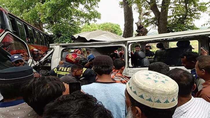 গোপালগঞ্জে সড়ক দুর্ঘটনায় ৫ জন নিহত