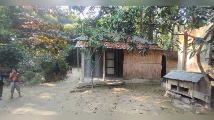 গোপালগঞ্জে বাবা-মাকে জ্যান্ত কবর দেওয়ার চেষ্টা, দুই ছেলে কারাগারে
