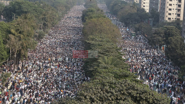 লাখো জনতার অংশগ্রহণে ওসমান হাদির জানাজা সম্পন্ন