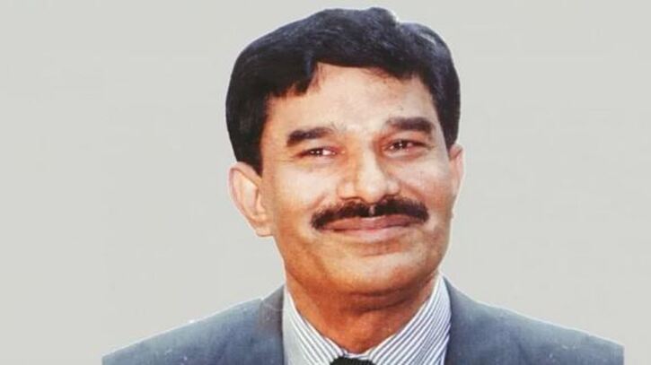 কবর থেকে তোলা হলো ‘হারিছ চৌধুরী’র দেহাবশেষ
