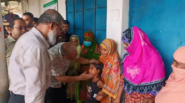 বন্যায় ক্ষতিগ্রস্তদের পুনর্বাসন করা হবে: স্বরাষ্ট্র উপদেষ্টা
