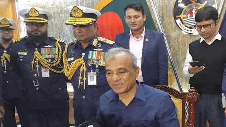 কারা কেন ‘মব’ তৈরি করে আপনাদেরও দেখতে হবে: স্বরাষ্ট্র উপদেষ্টা