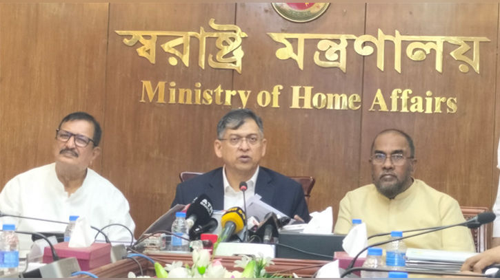 মাঠ থেকে সেনাবাহিনী প্রত্যাহারের উদ্যোগ নেওয়া হচ্ছে