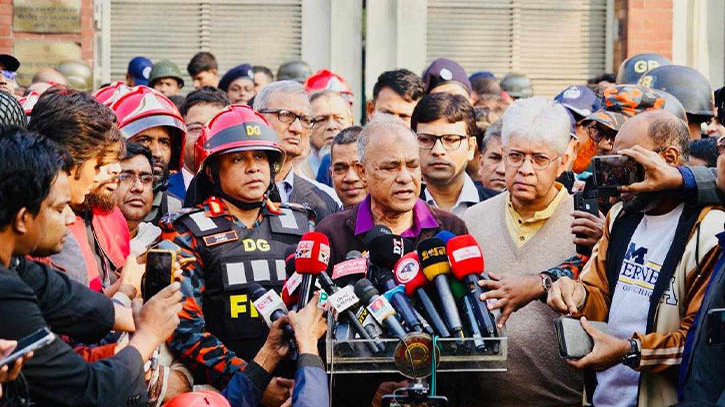 সচিবালয়ে আগুন নাশকতা কিনা, তদন্তের পর বলা যাবে: উপদেষ্টা