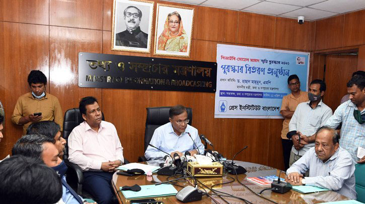 নাটক করতেই বিএনপি দুদকে গেছে : তথ্যমন্ত্রী