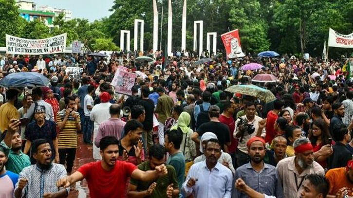 আজ বিক্ষোভ, রবিবার থেকে `সম্পূর্ণ অসহযোগ আন্দোলনের` ঘোষণা