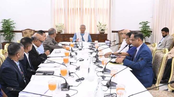 নির্বাচনে স্বচ্ছতা নিশ্চিতে দ্রুত বডি-অন-ক্যামেরা ক্রয়ের নির্দেশ