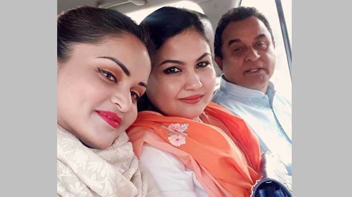 স্ত্রী-সন্তানসহ সাবেক অর্থমন্ত্রী মুস্তফা কামালের দেশত্যাগে নিষেধ