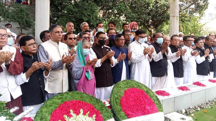 শেখ কামালের সমাধিতে আওয়ামী লীগসহ বিভিন্ন সংগঠনের শ্রদ্ধা