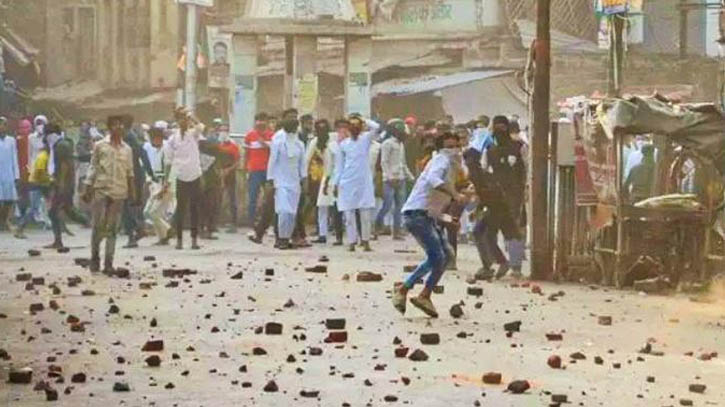 মহানবী (সাঃ) কে নিয়ে অবমাননাকর মন্তব্যে কানপুরে সংঘর্ষ