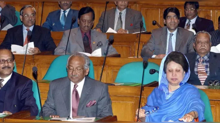 নির্বাচনে অপরাজিত থাকার অনন্য রেকর্ড খালেদা জিয়ার