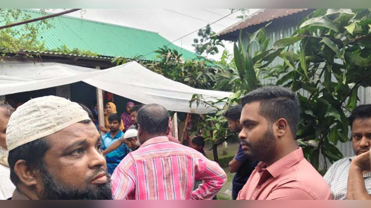 কুড়িগ্রাম সড়কে নিহত বেড়ে ৫, চিকিৎসা করাতে গিয়ে ফিরলেন লাশ হয়ে