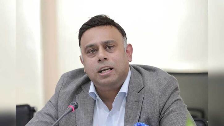 বিএসইসির চেয়ারম্যানের দায়িত্ব নিচ্ছেন না মাসরুর রিয়াজ