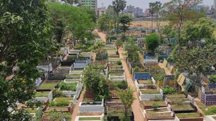 মিরপুরে স্ত্রীর কবরের পাশে গাফফার চৌধুরীর দাফন হবে