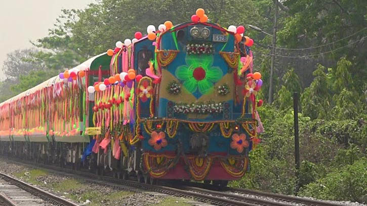 আজ থেকে ঢাকা-জলপাইগুড়ি মিতালী এক্সপ্রেস ট্রেন চলাচল শুরু
