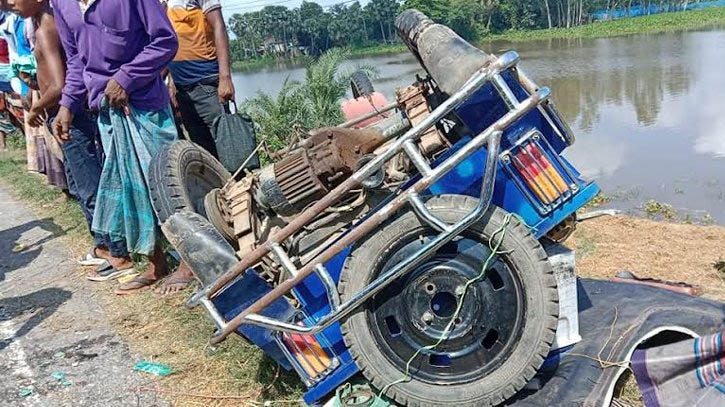 নাটোরে ট্রাক-অটোরিকশার মুখোমুখি সংঘর্ষে নিহত ২