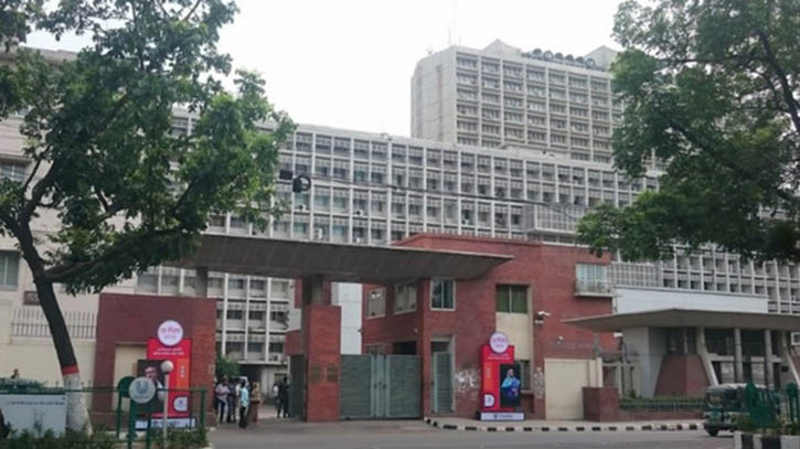 বদলে গেল অফিসের সময়সূচি, কমলো কর্মঘণ্টা