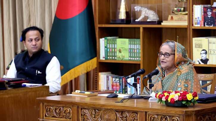 `মুখস্ত শিক্ষার ওপর নির্ভরতা কমাতে পাঠ্যক্রমে পরিবর্তন আনা হচ্ছে`