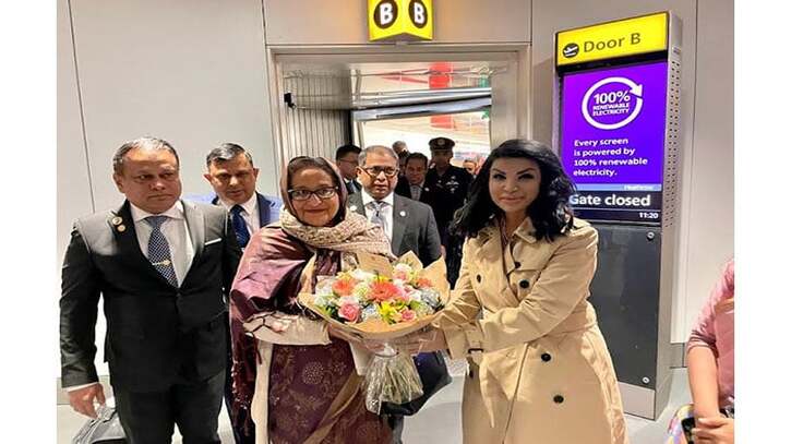 প্রধানমন্ত্রী ওয়াশিংটন ডিসি থেকে লন্ডন পৌঁছেছেন