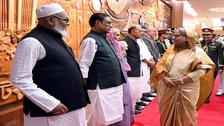 থাইল্যান্ডের পথে প্রধানমন্ত্রী