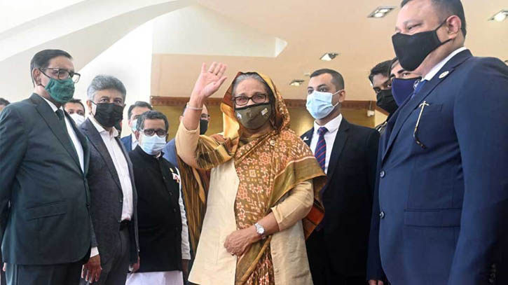 লন্ডন গেলেন প্রধানমন্ত্রী