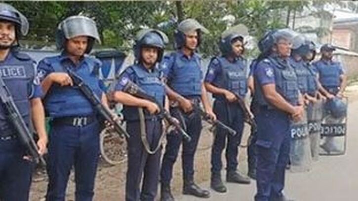 গাজীপুরে কাজে যোগ দিয়েছেন শিল্পকারখানার শ্রমিকরা