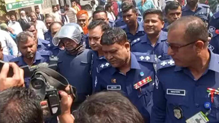 ১২ দিনের রিমান্ডে পলক