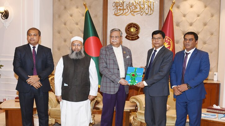 জনগণের অর্থের সঠিক ব্যয় নিশ্চিত করতে সিএজিকে রাষ্ট্রপতির নির্দেশ