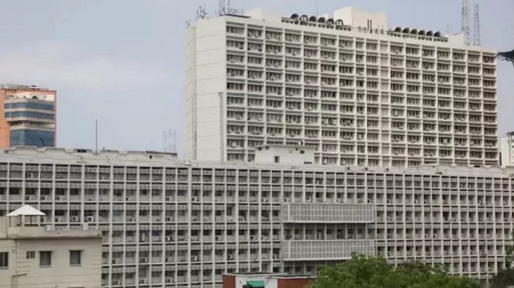 আন্দোলনের মধ্যে সচিবালয়ে নিরাপত্তা জোরদার, দর্শনার্থী নিষেধাজ্ঞা
