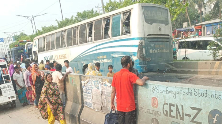 সাভারে পৃথক সড়ক দুর্ঘটনায় নিহত ৩