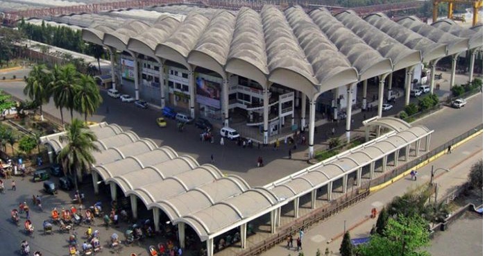 আপাতত অক্ষত থাকছে কমলাপুর স্টেশন