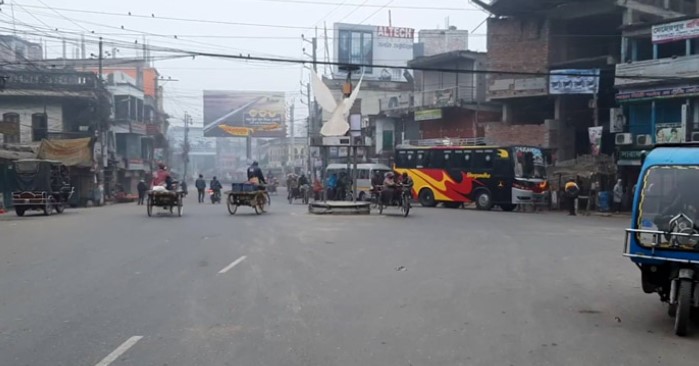 চুয়াডাঙ্গায় তীব্র শীতে ভোগান্তিতে নিম্ন আয়ের মানুষ