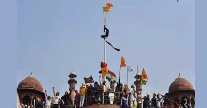 লালকেল্লায় পতাকা উত্তোলন ষড়যন্ত্র দেখছেন কৃষক নেতারা