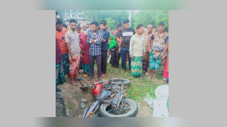 শার্শায় কভার্ড ভ্যান ও মোটরসাইকেল সংঘর্ষে নিহত ২