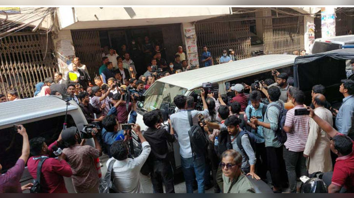 ‘হত্যাচেষ্টা’: শিরীন শারমিনকে রিমান্ডে চায় পুলিশ