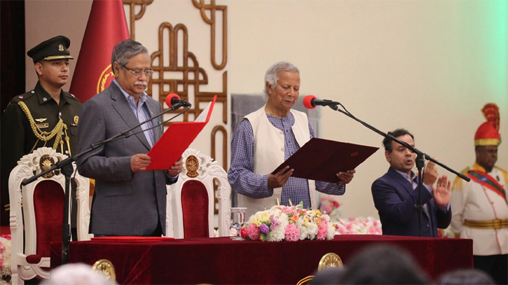 দায়িত্ব বাড়ল ৪ উপদেষ্টার, ভার আরও কমল ড. ইউনূসের