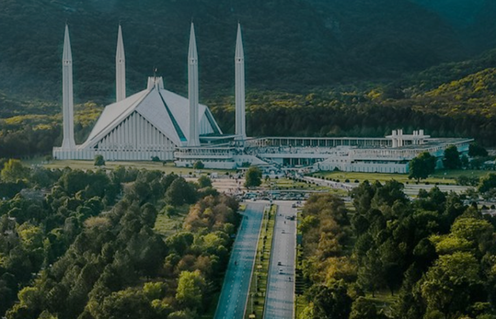 বিদ্যুৎবিপর্যয় কাটিয়েছে পাকিস্তান