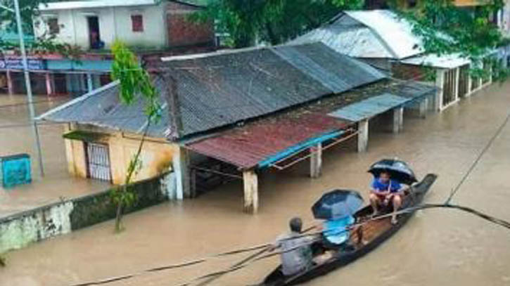 সুনামগঞ্জ শহরের পানি একটু একটু করে কমছে