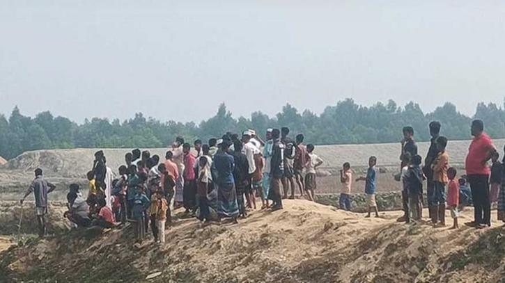 এবার টেকনাফ সীমান্তে মাইন পুঁতে রাখার অভিযোগ স্থানীয়দের