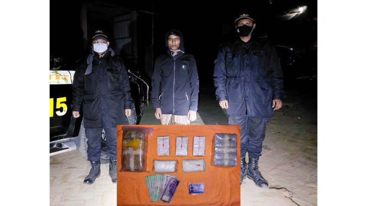 টেকনাফে ইয়াবা ও নগদ টাকাসহ এক রোহিঙ্গা র‍্যাবের হাতে আটক