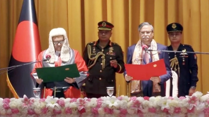 প্রধান বিচারপতি হিসেবে শপথ নিলেন নতুন বিচারপতি ওবায়দুল হাসান