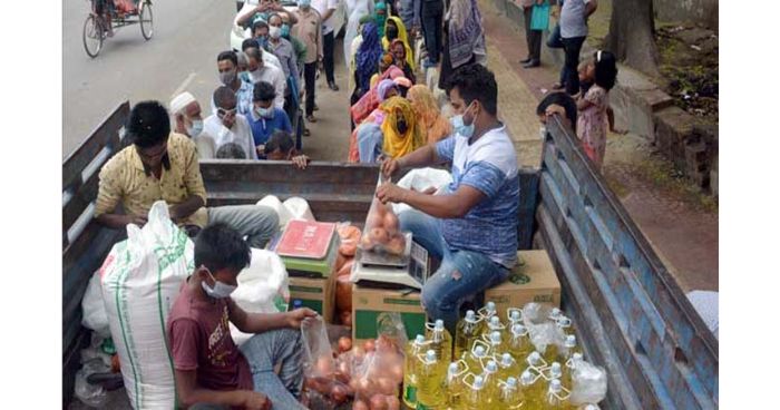 আগামীকাল থেকে নিত্যপণ্য বিক্রি করবে টিসিবি