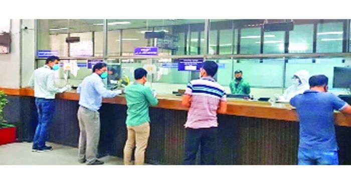 সর্বাত্মক লকডাউনেও  ব্যাংক খোলা থাকবে, লেনদেন ১০টা থেকে ১টা