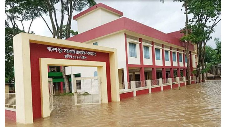হবিগঞ্জে বন্যায় দেড় শতাধিক শিক্ষা প্রতিষ্ঠান বন্ধ