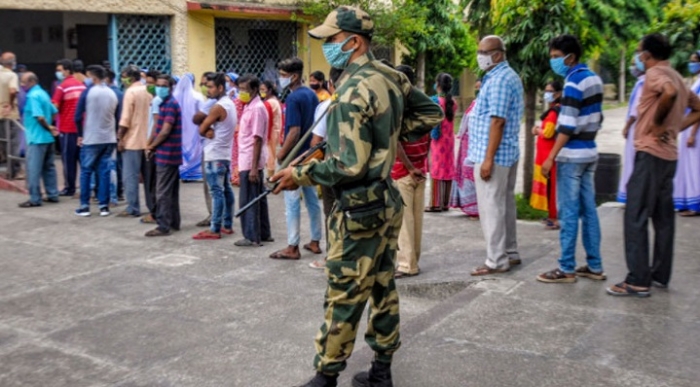 পশ্চিমবঙ্গে শুরু হয়েছে রাজ্যের ৩৪টি আসনে সপ্তম দফার ভোট গ্রহণ