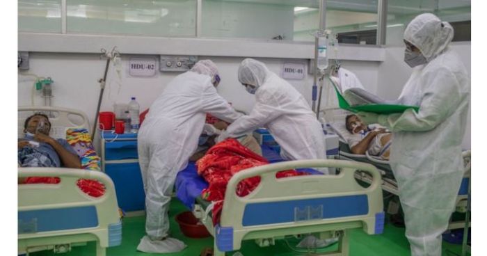 ভারতে পশ্চিমবঙ্গের হাসপাতালগুলোতে টিকার জন্য হাহাকার